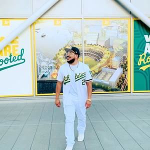 Meet your Posher, Marlon